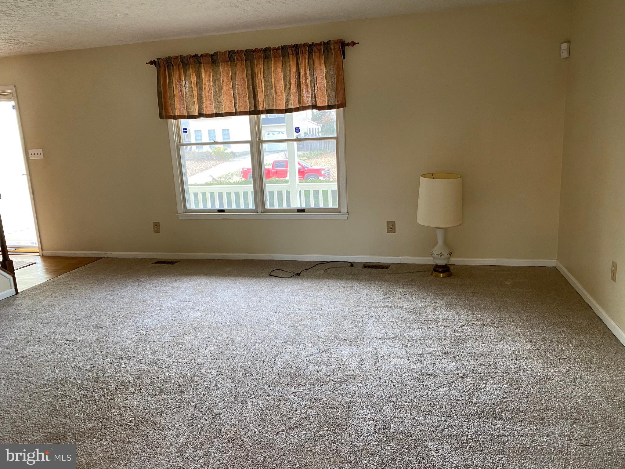 OAK HOLLOW - Residential Lease