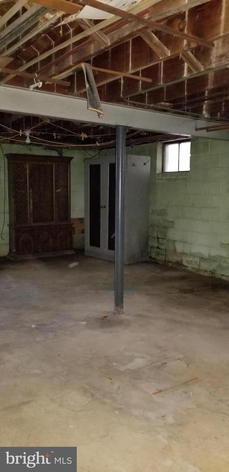 CURTIS HEIGHTS - Residential