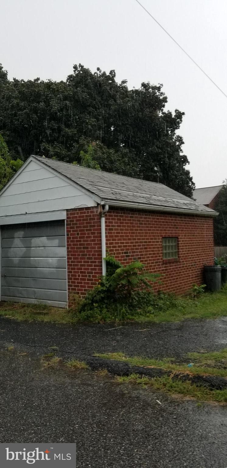 CURTIS HEIGHTS - Residential