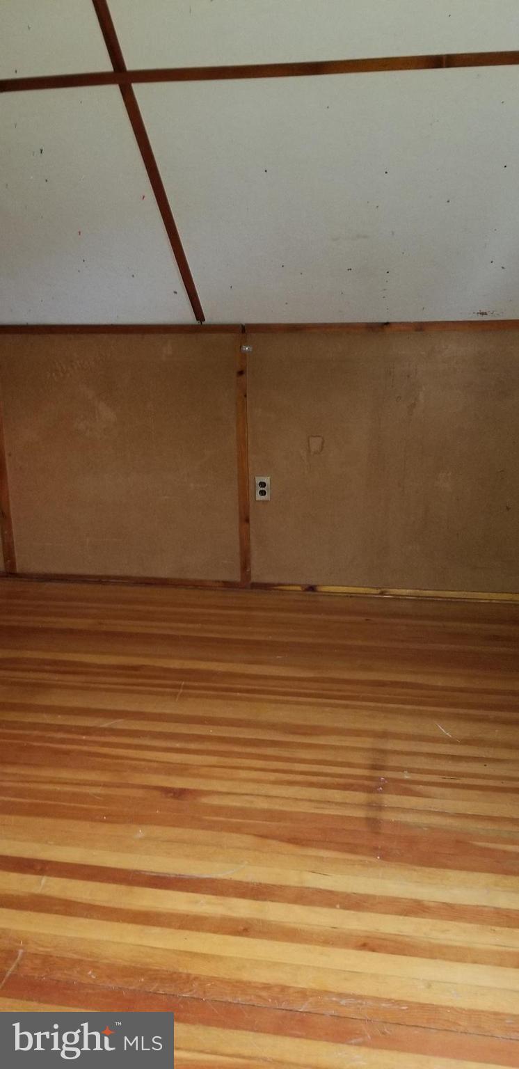 CURTIS HEIGHTS - Residential