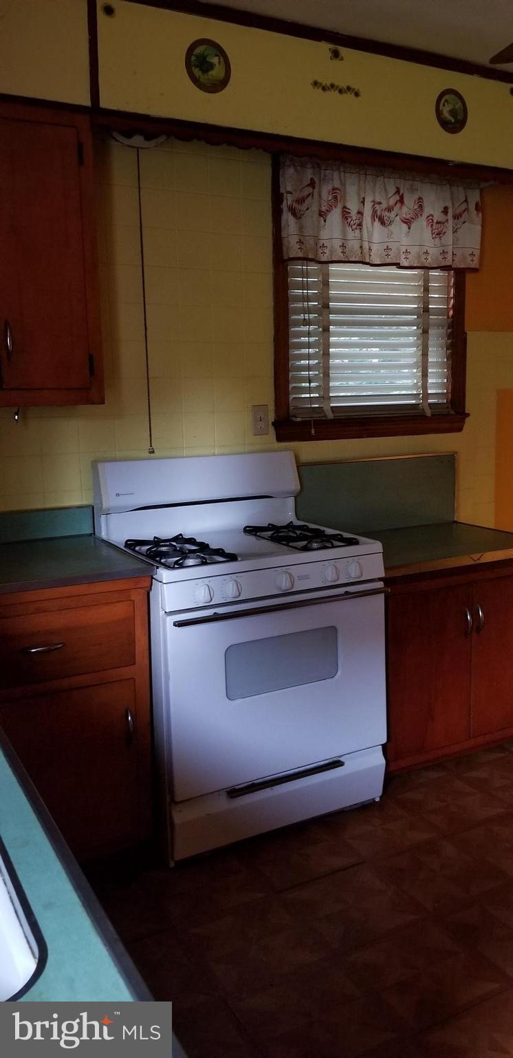 CURTIS HEIGHTS - Residential