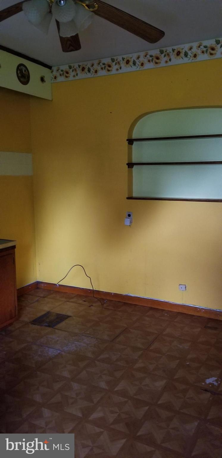 CURTIS HEIGHTS - Residential