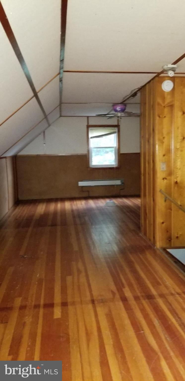 CURTIS HEIGHTS - Residential