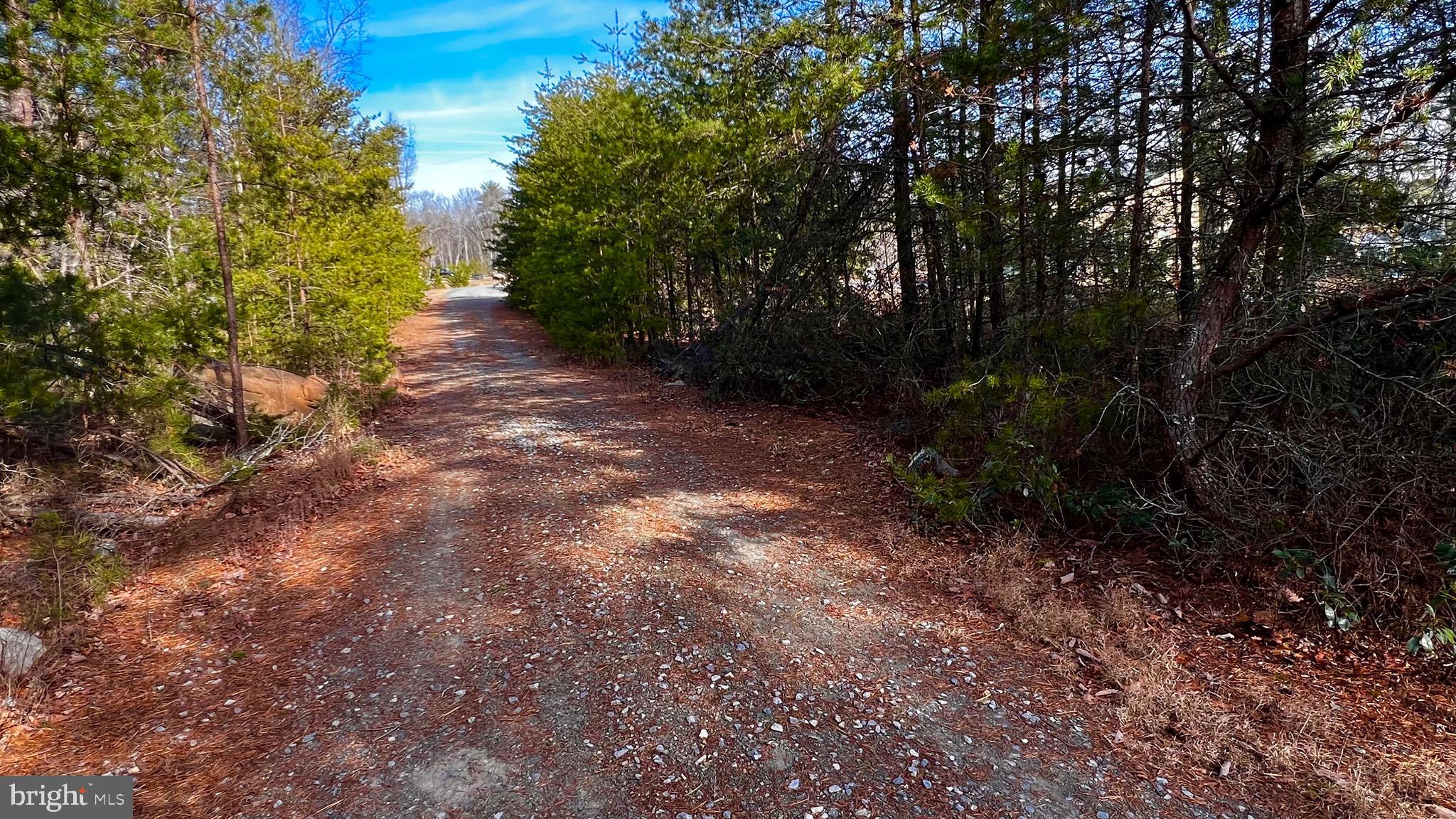 LOT SHORT PINE COURT 17 & 18