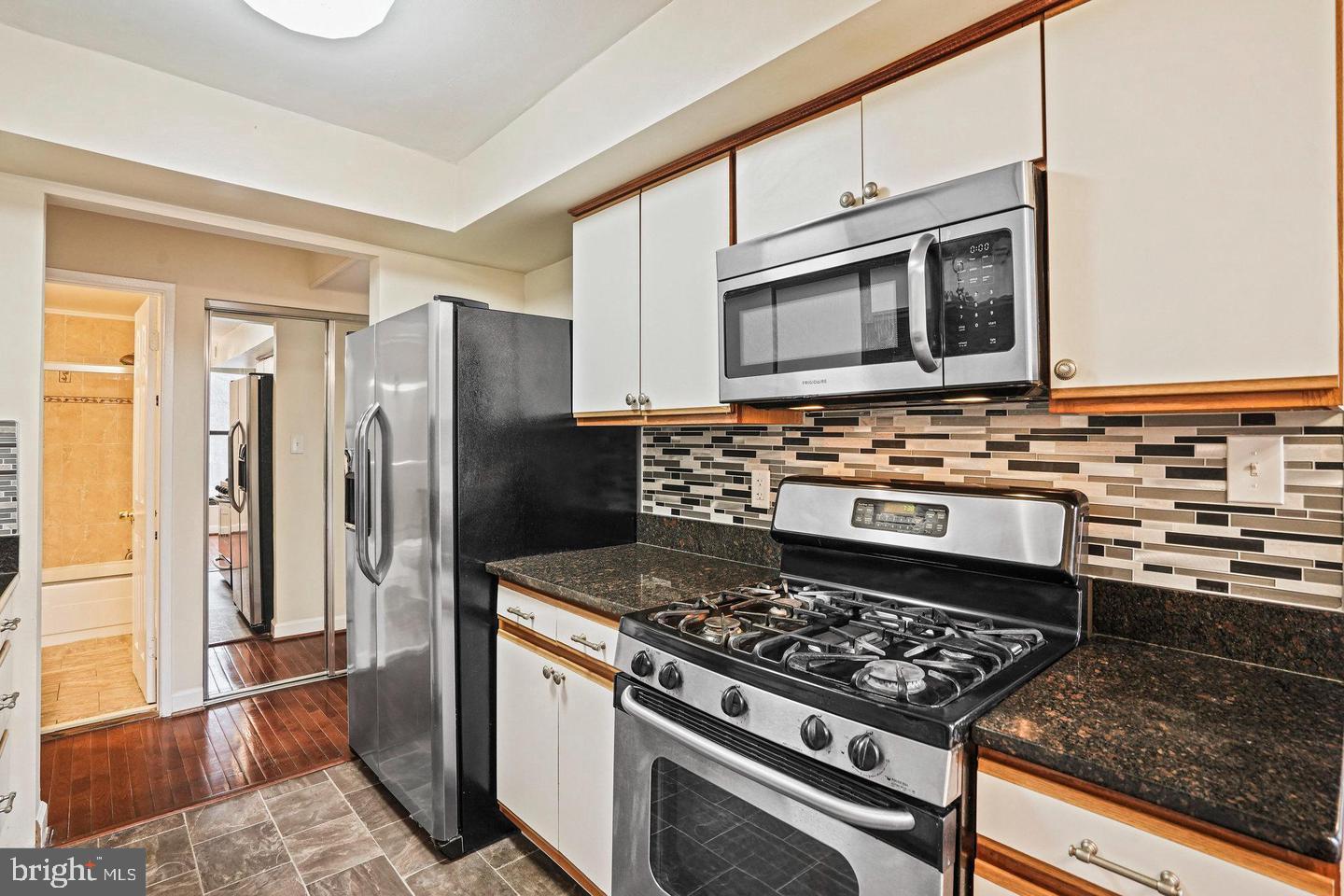 102 DUVALL LANE 9-301