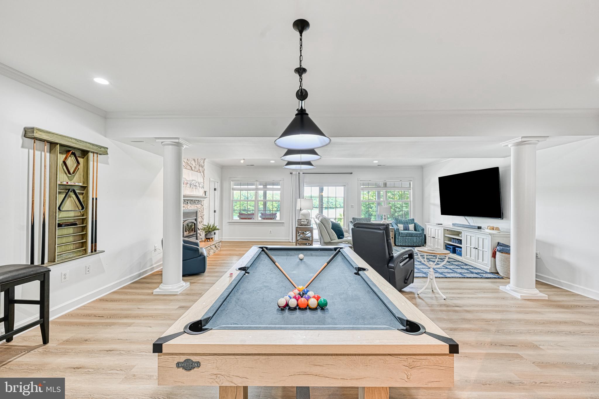 MYSTIC POINTE - Residential