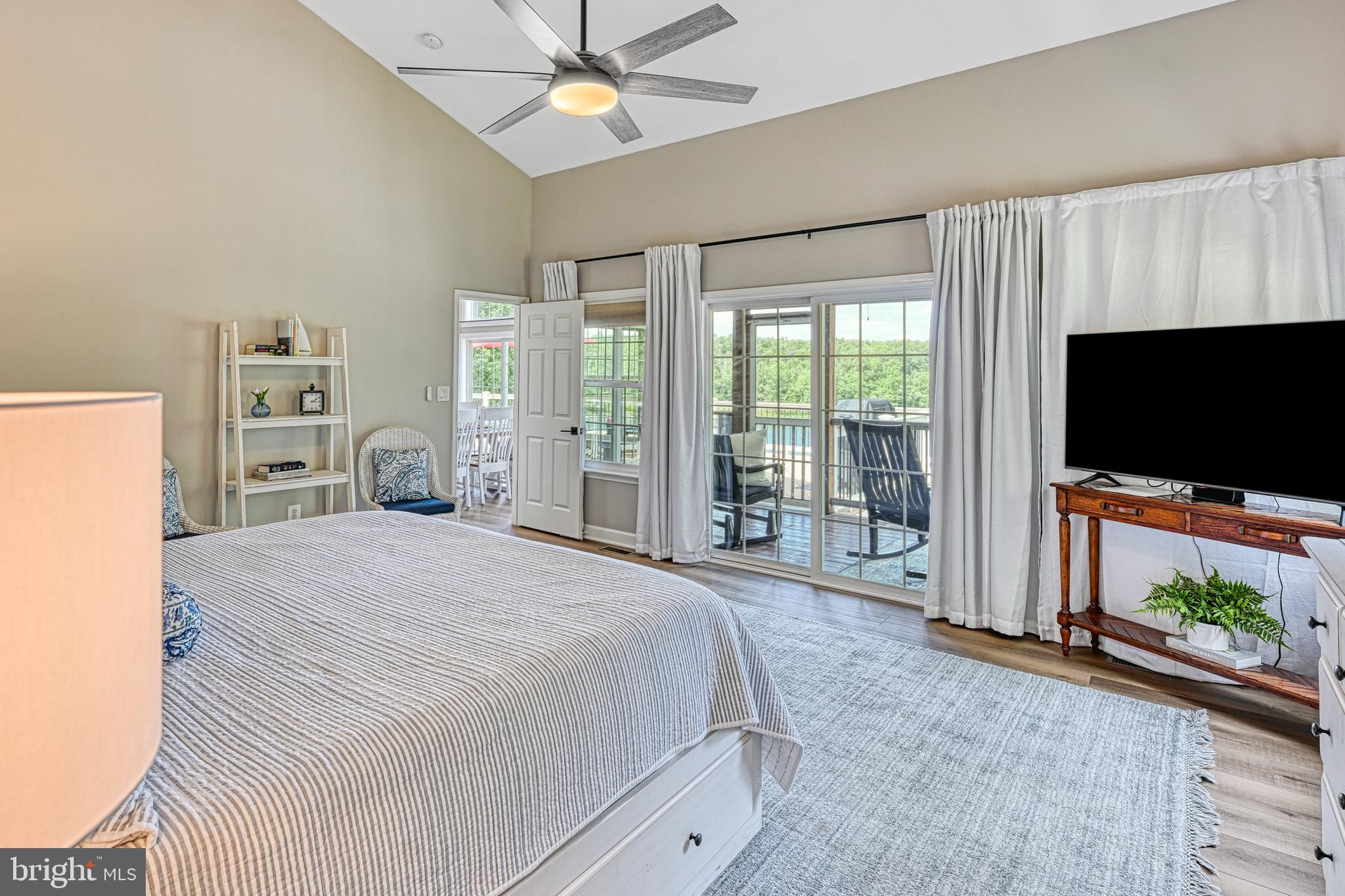 MYSTIC POINTE - Residential