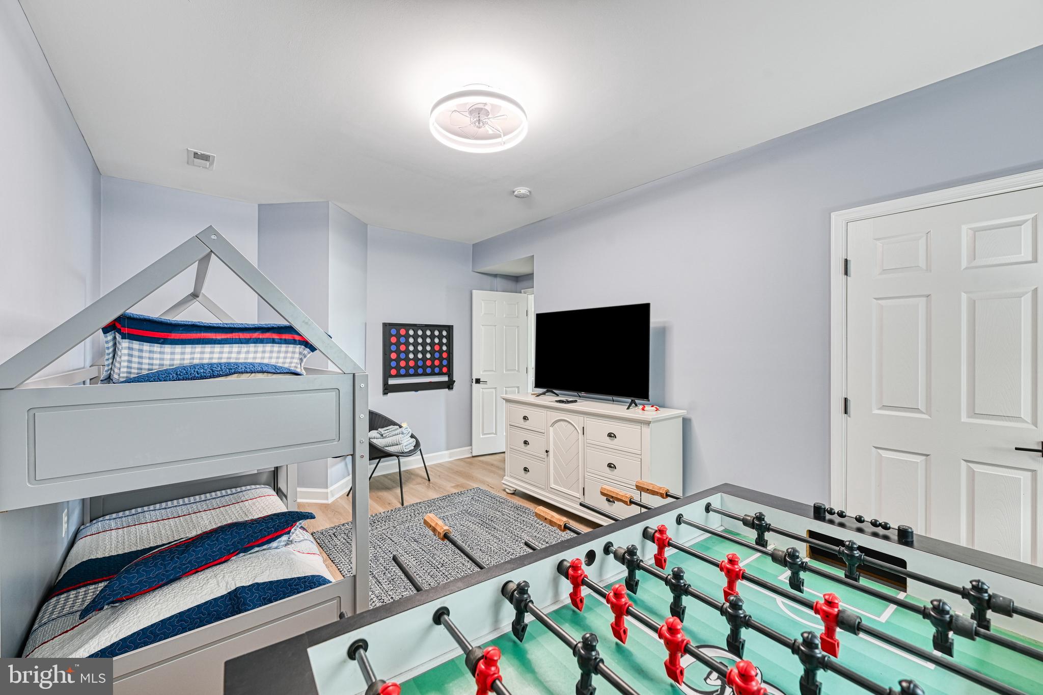 MYSTIC POINTE - Residential