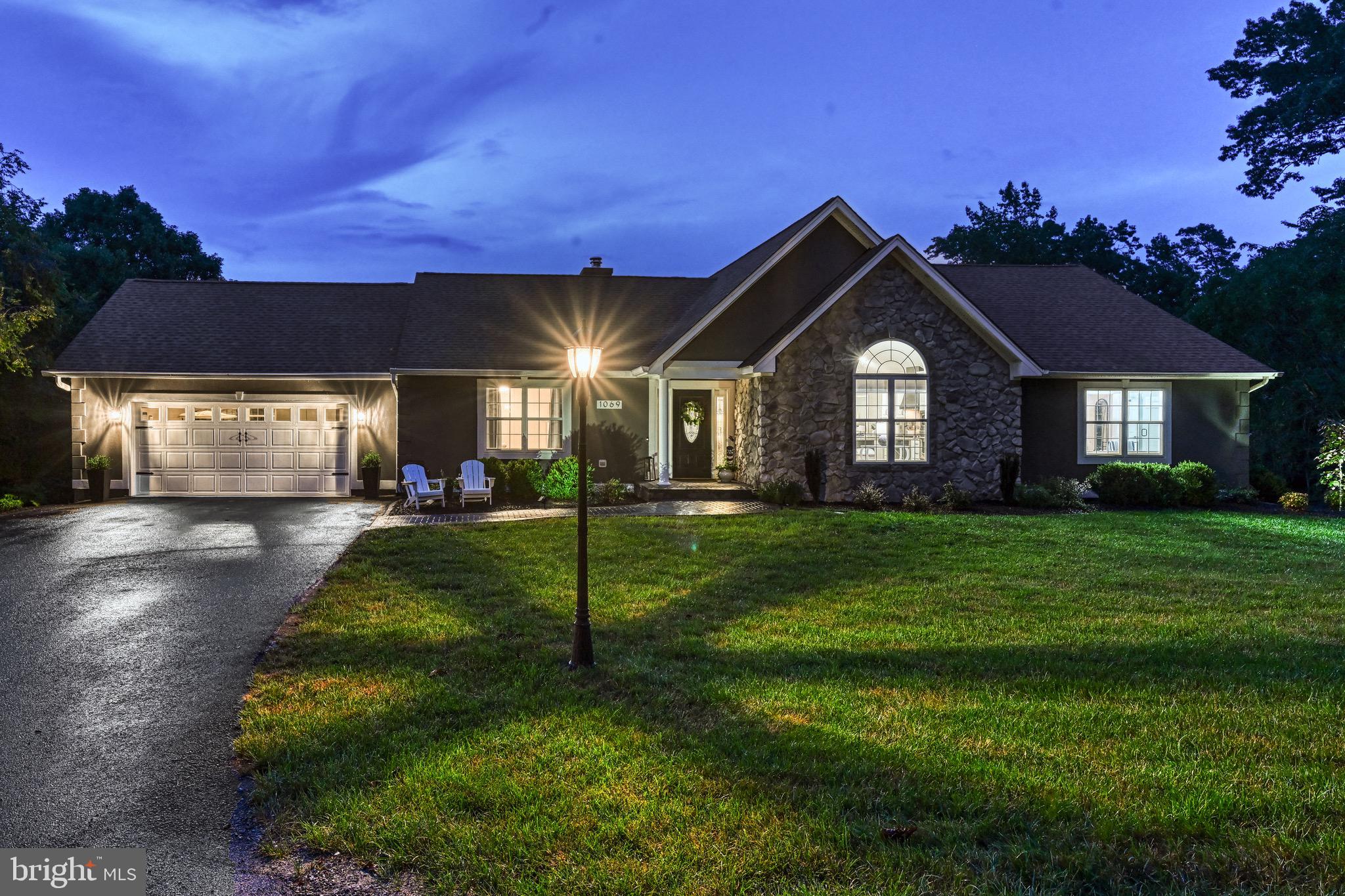 MYSTIC POINTE - Residential