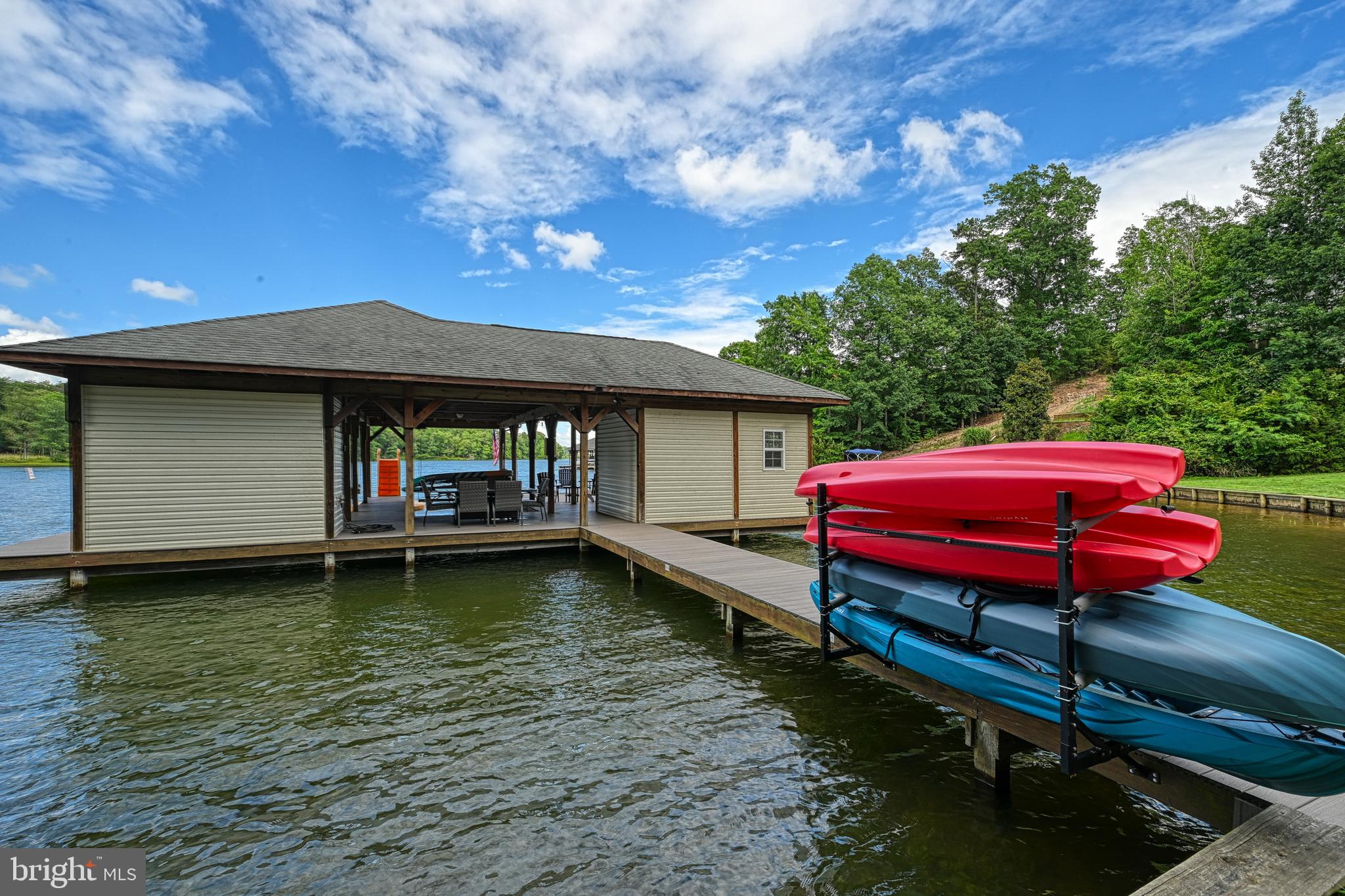1069 MITCHELL POINT ROAD