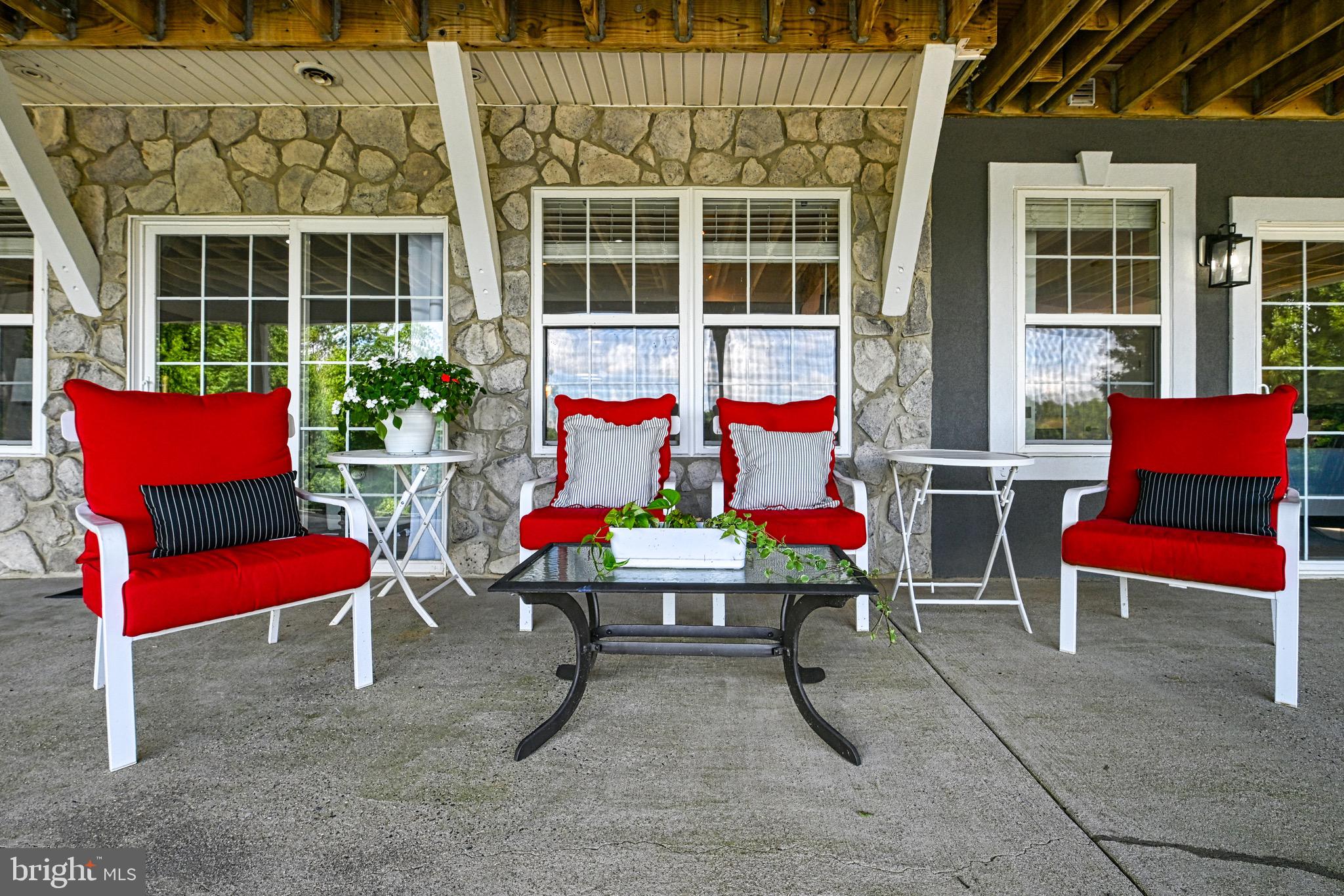 MYSTIC POINTE - Residential