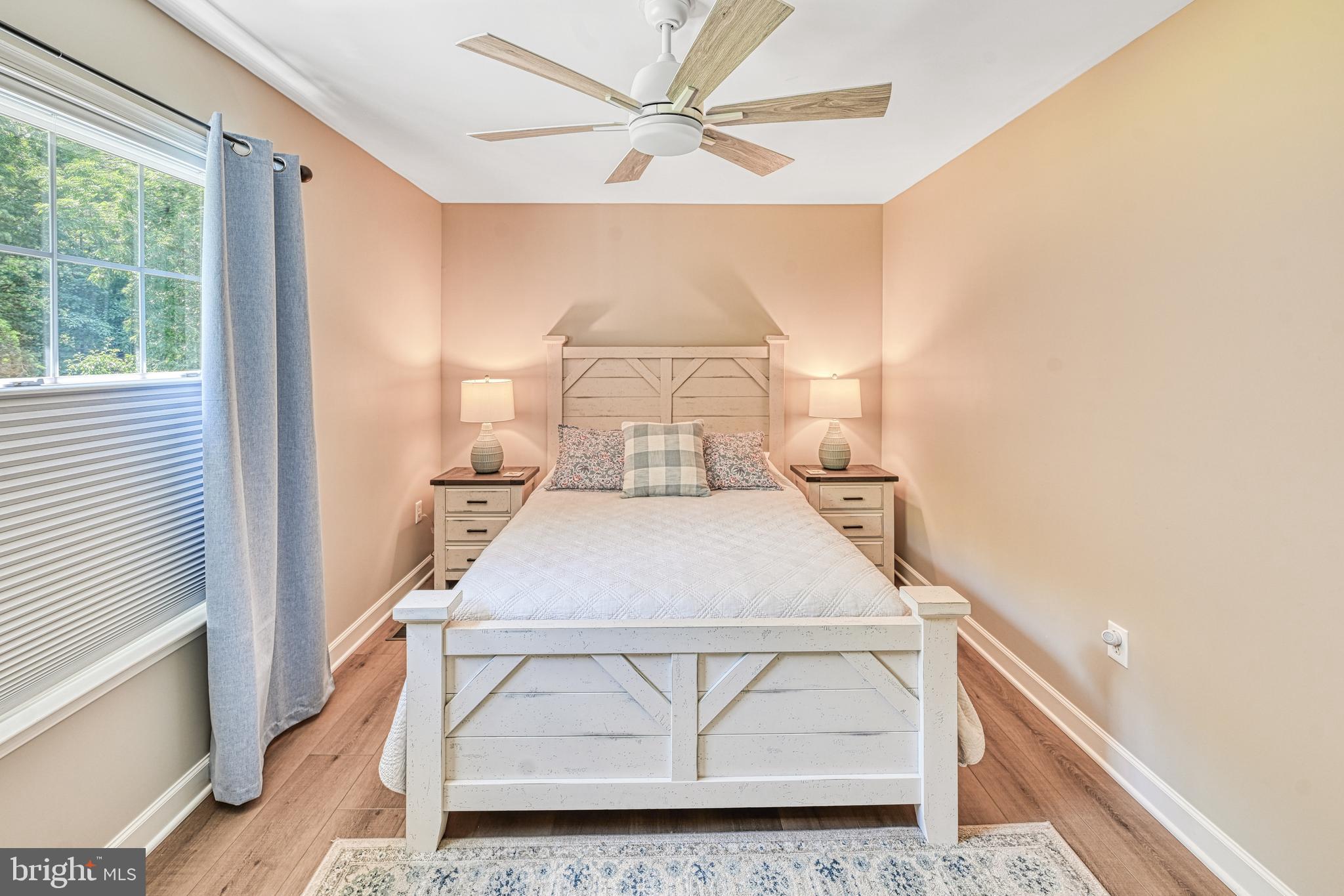 MYSTIC POINTE - Residential