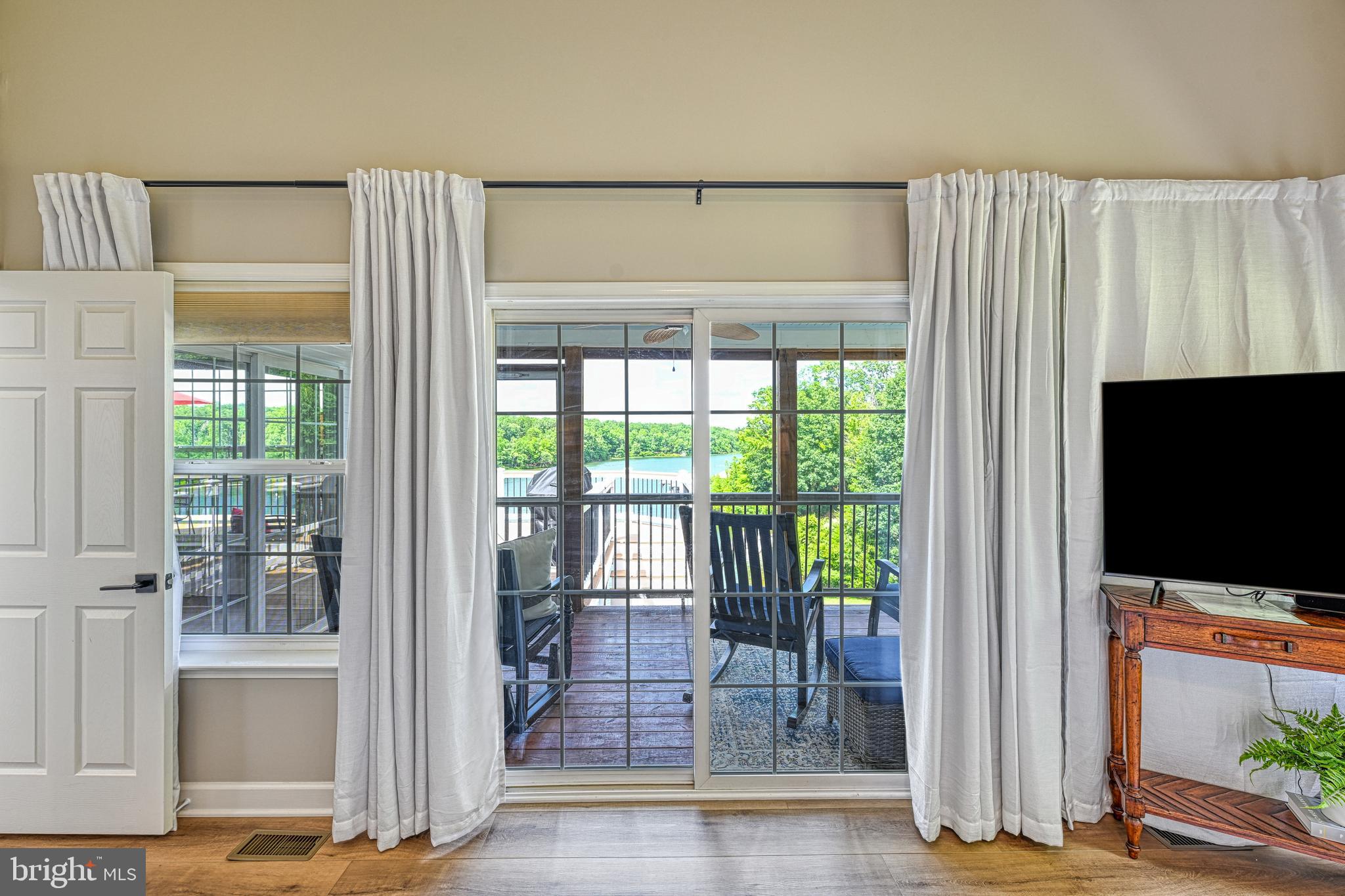 MYSTIC POINTE - Residential