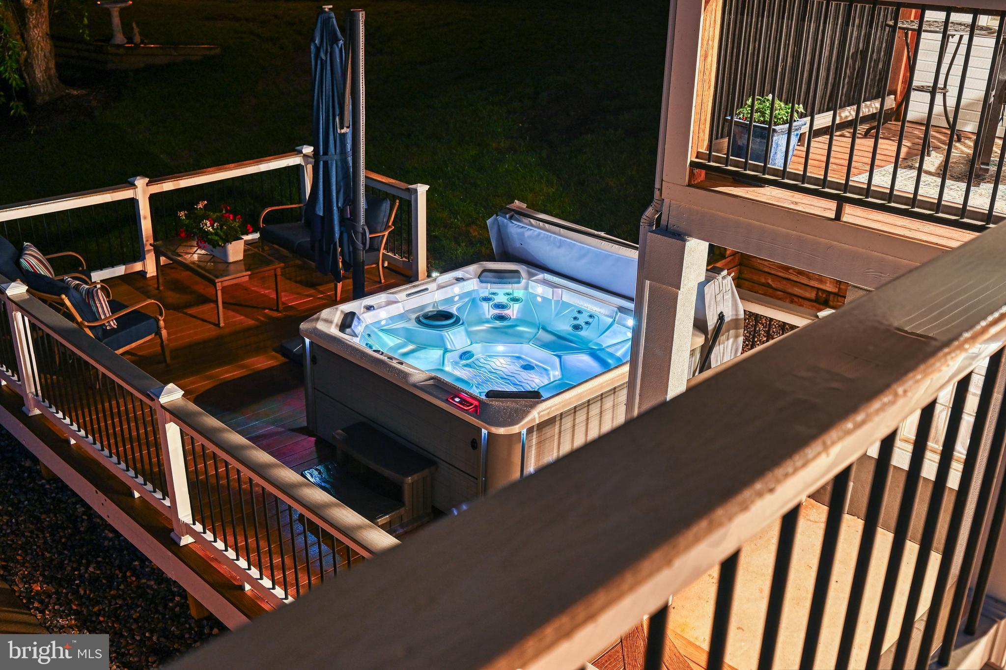 MYSTIC POINTE - Residential