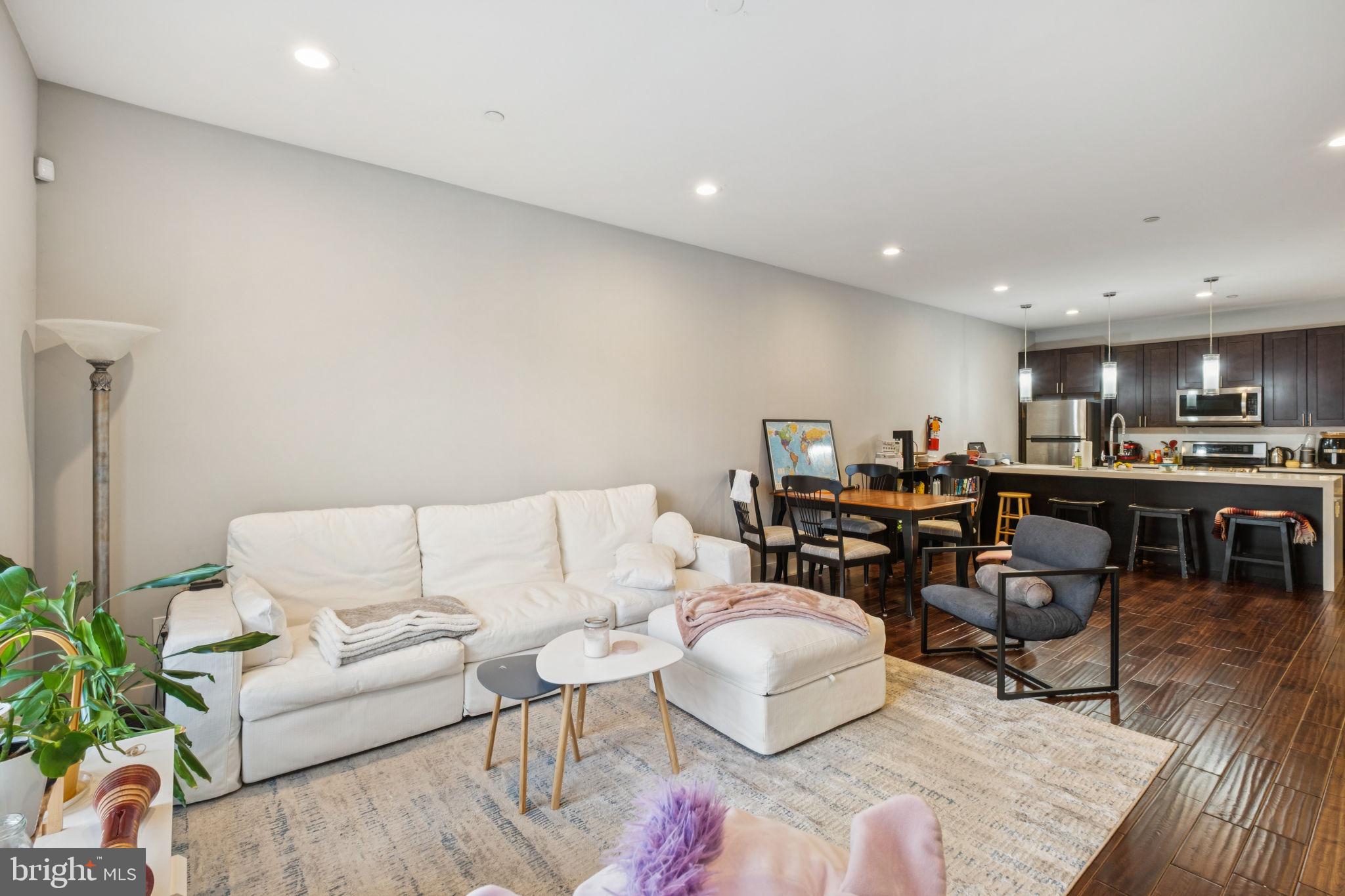 ART MUSEUM AREA - Residential Income