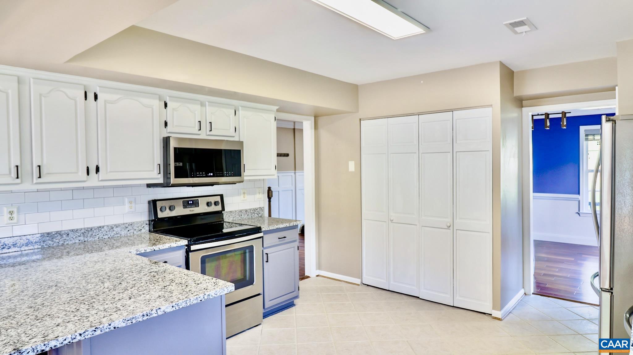 AUTUMN OAKS - Residential