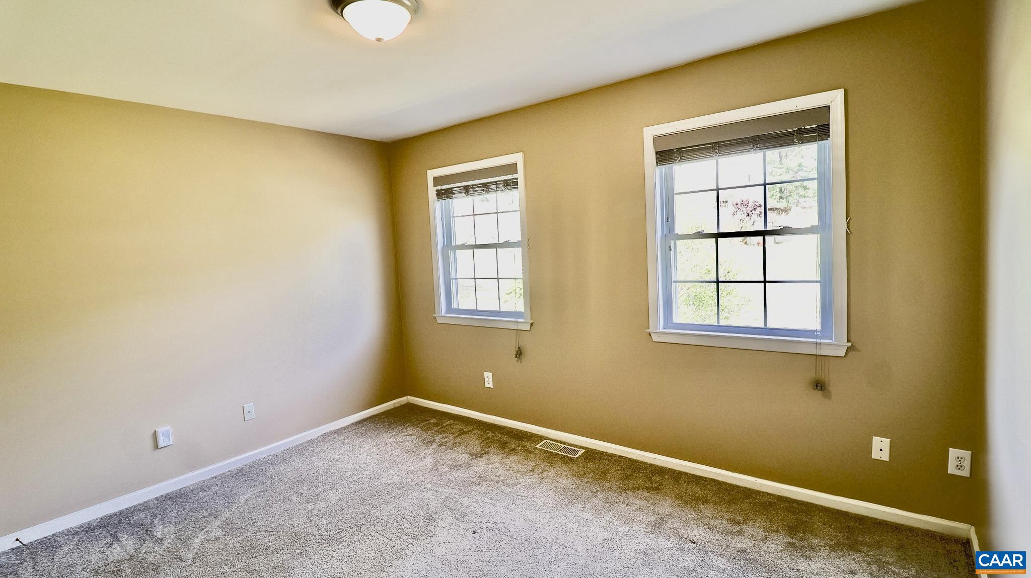 AUTUMN OAKS - Residential