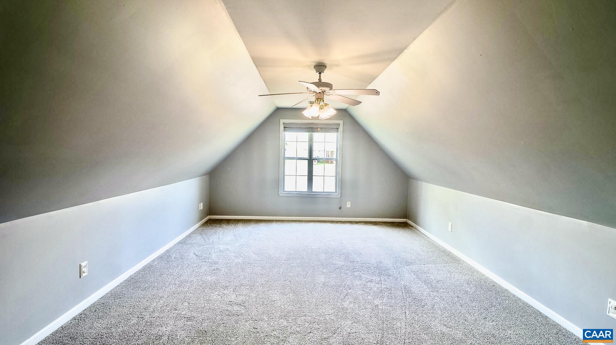 AUTUMN OAKS - Residential