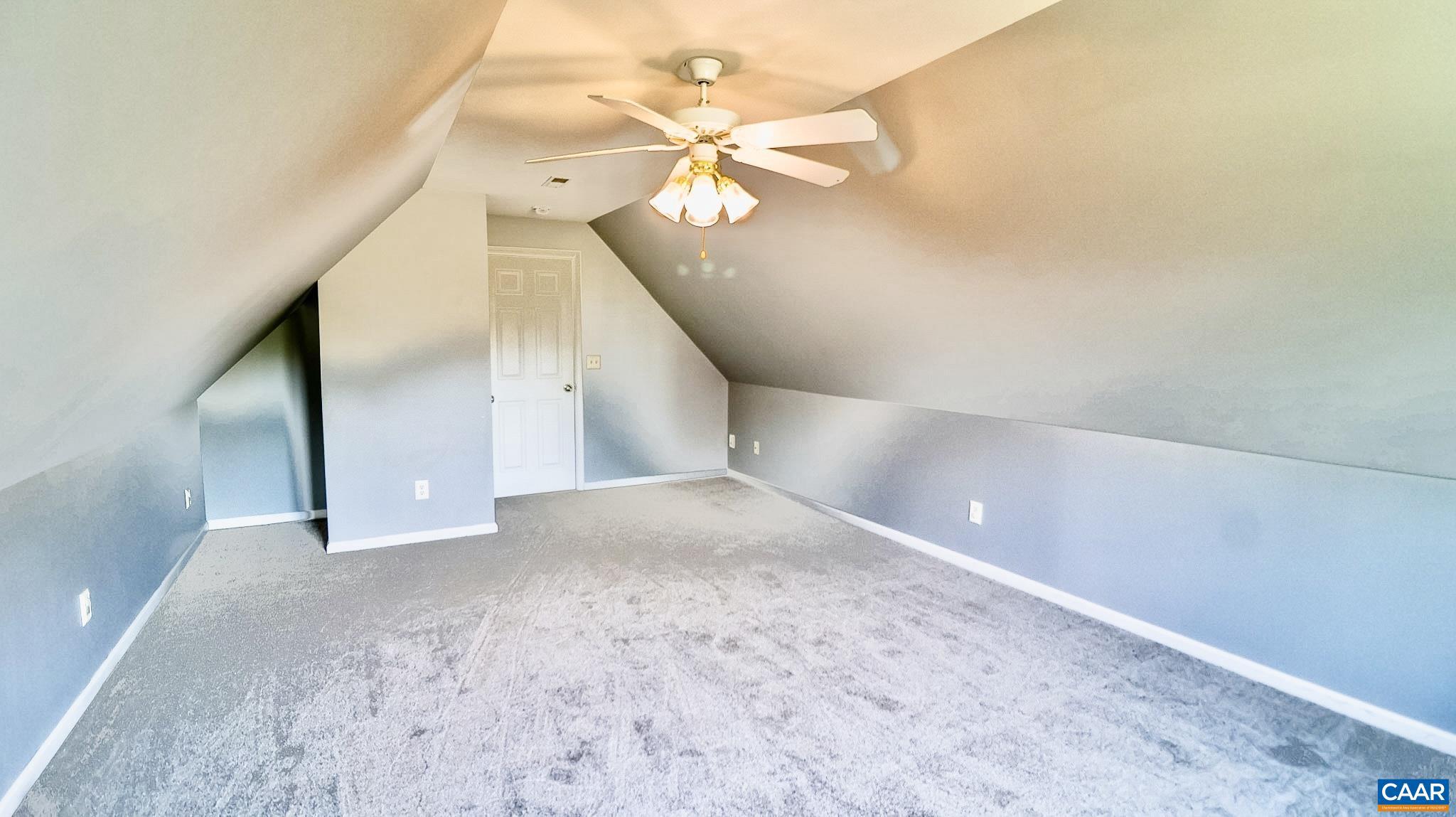 AUTUMN OAKS - Residential