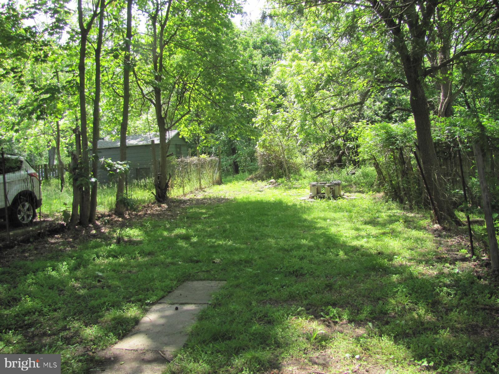 000 - Residential Lease