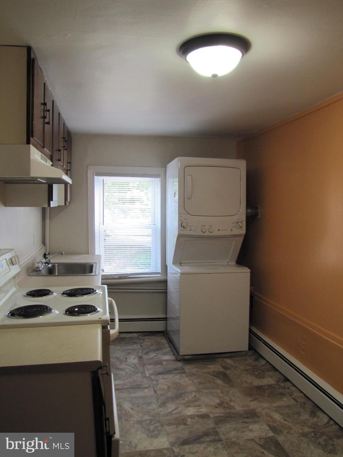 000 - Residential Lease