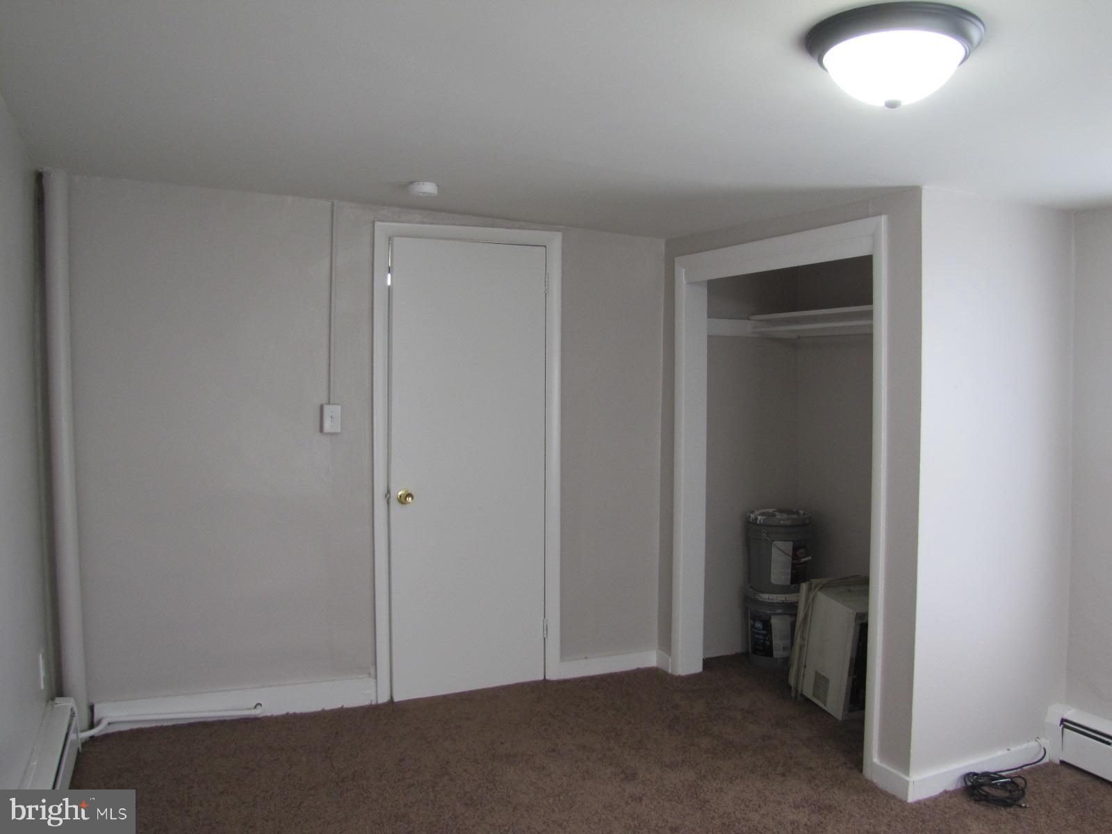 000 - Residential Lease