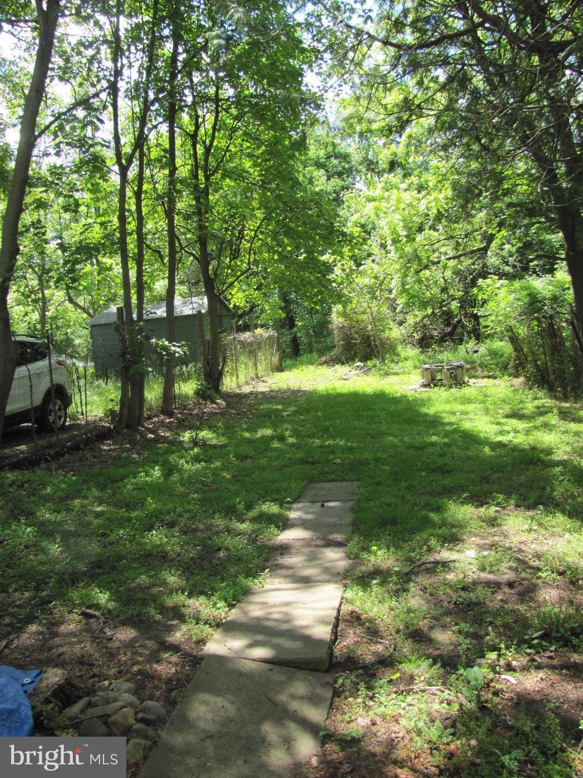 000 - Residential Lease