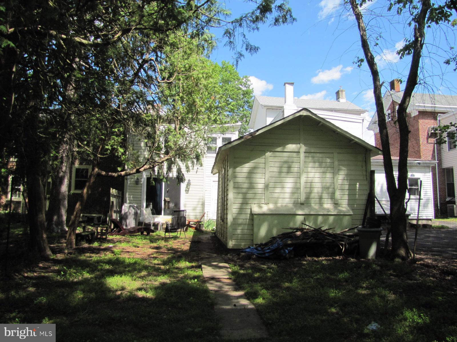 000 - Residential Lease