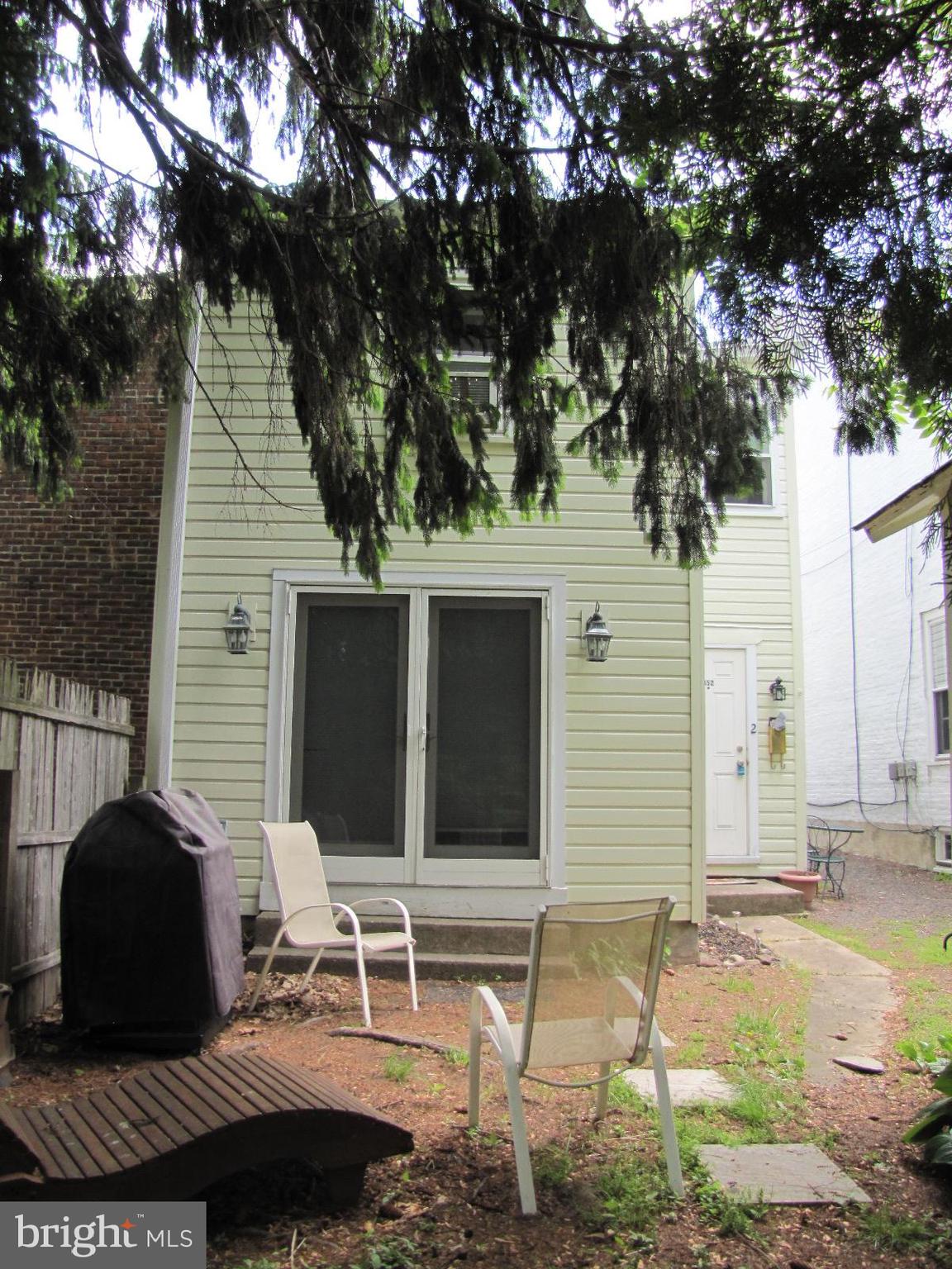000 - Residential Lease