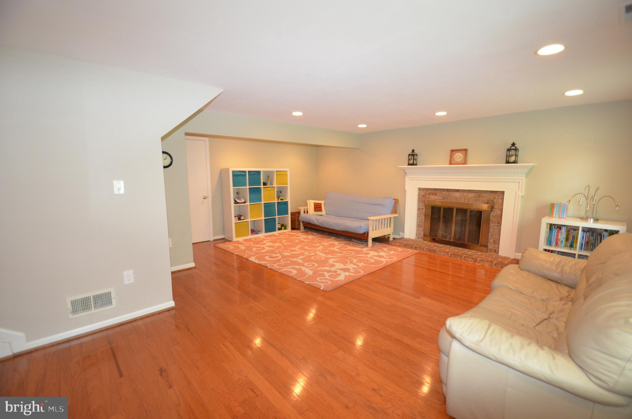 SIGNAL HILL - Residential Lease