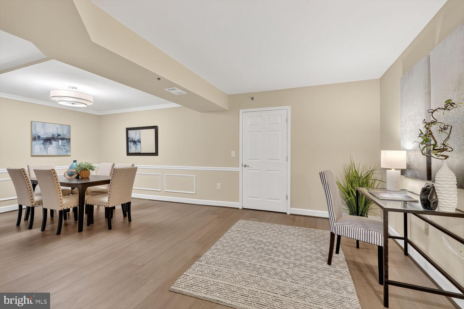 1276 N WAYNE STREET 704