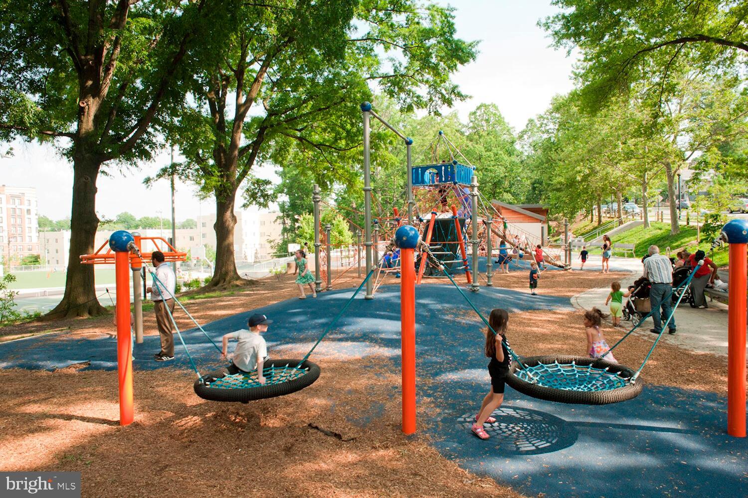 COURTHOUSE - Residential