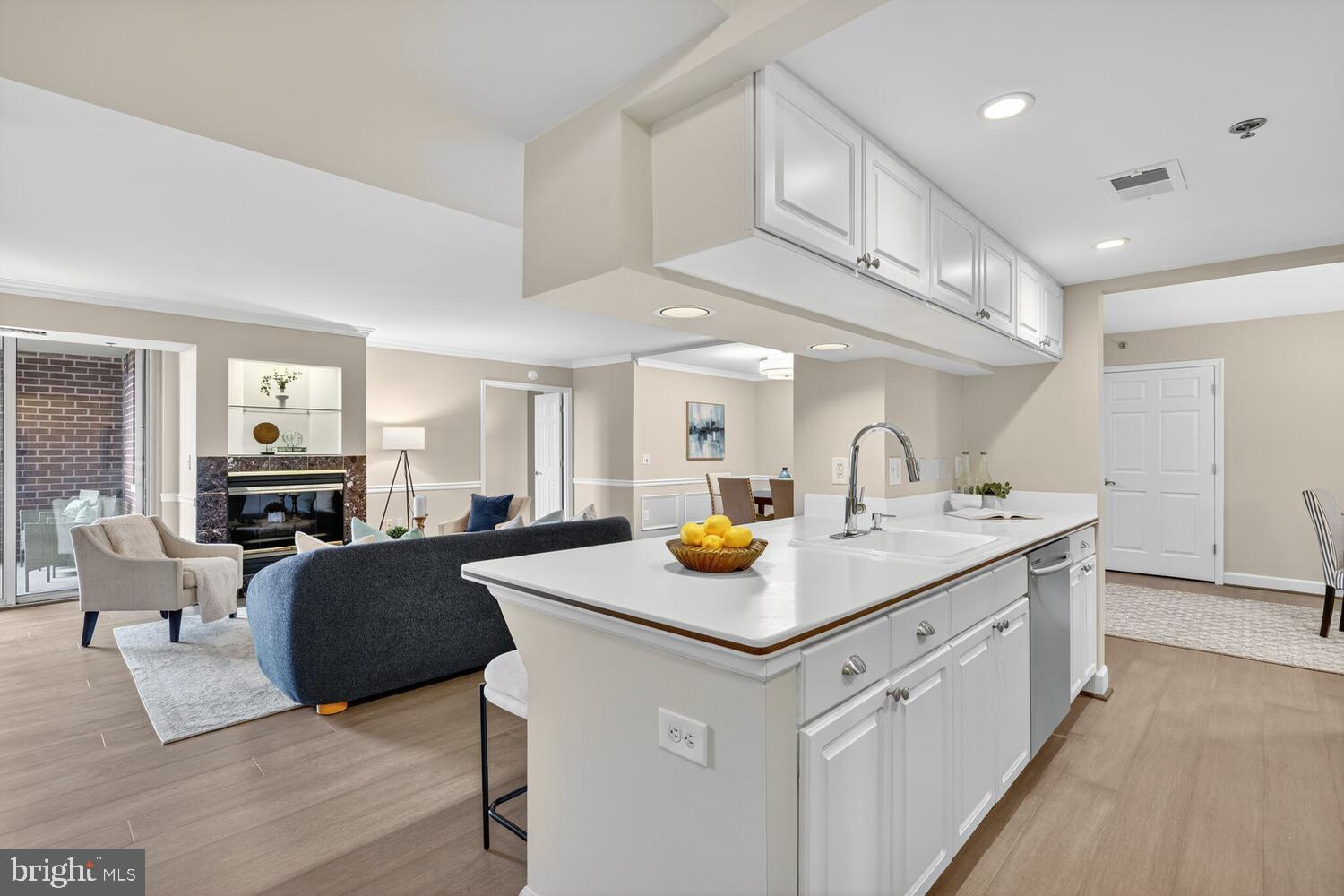 COURTHOUSE - Residential