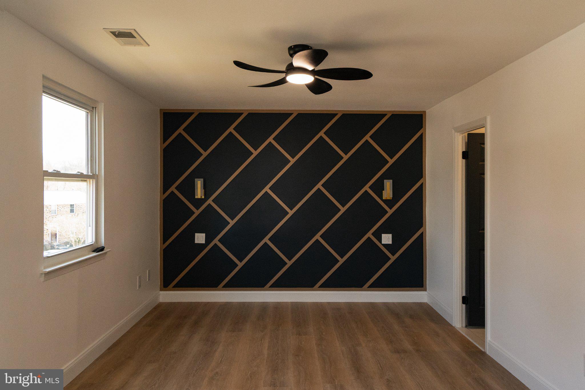 HUNTERS WOODS - Residential