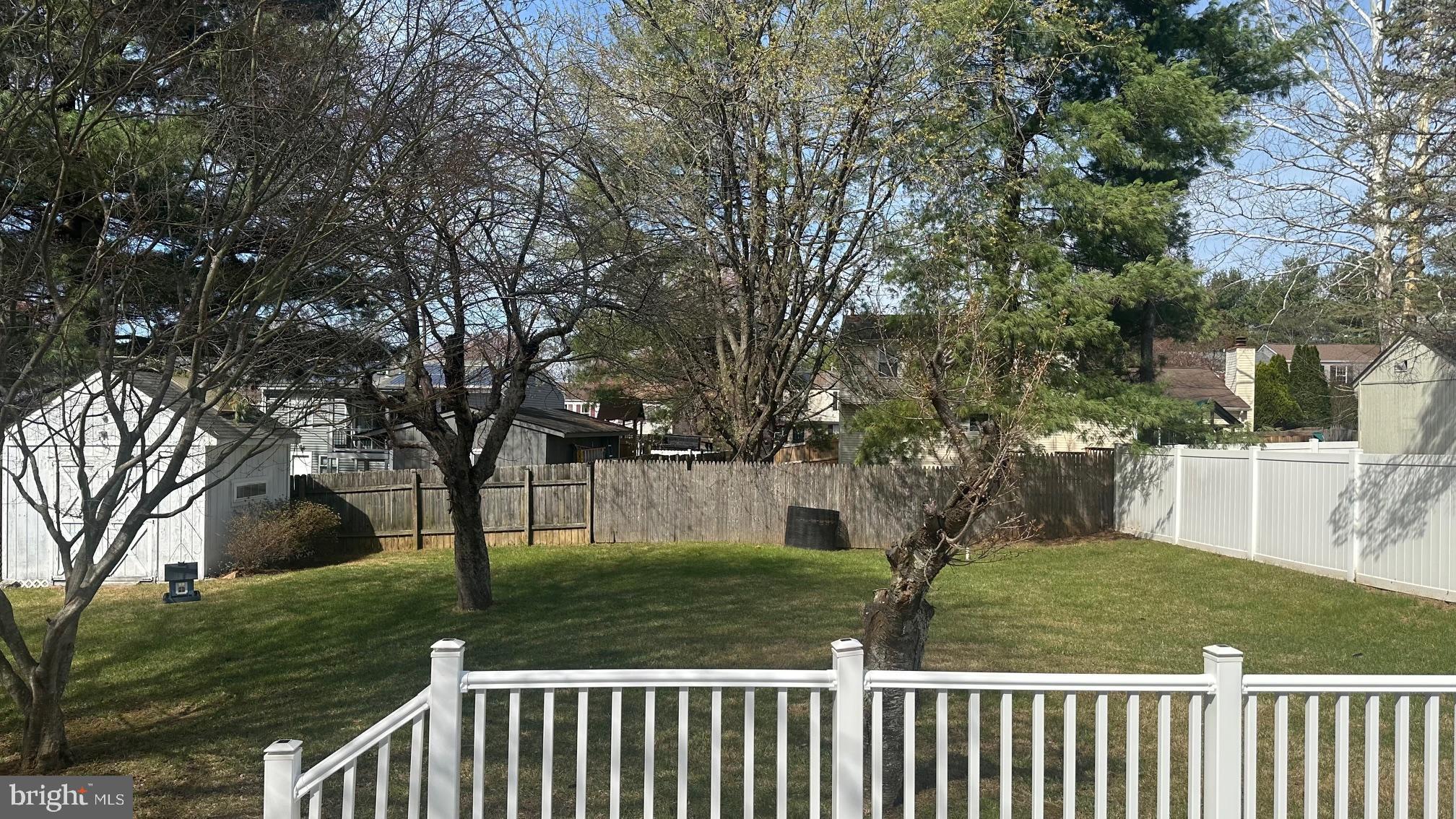 HUNTERS WOODS - Residential