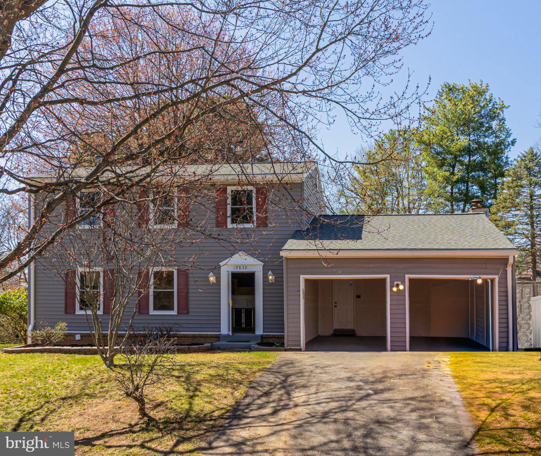 HUNTERS WOODS - Residential