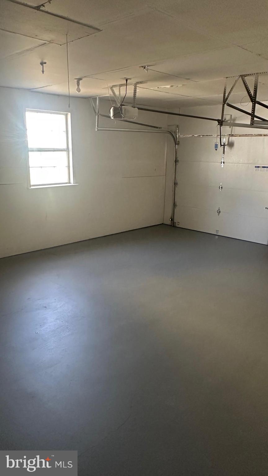 HUNTERS WOODS - Residential