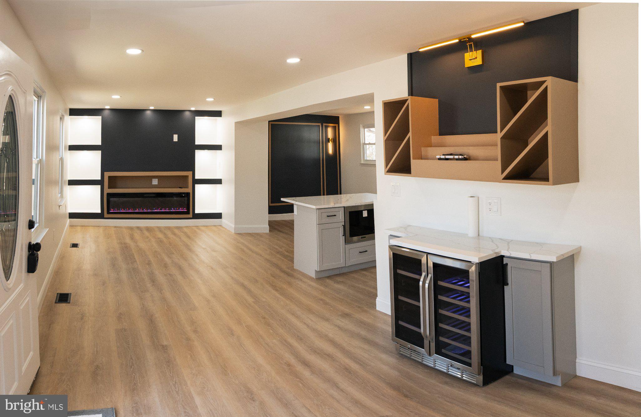 HUNTERS WOODS - Residential