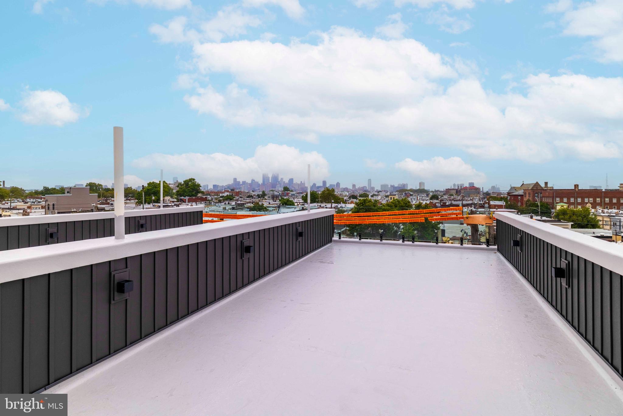 WHITMAN - Residential