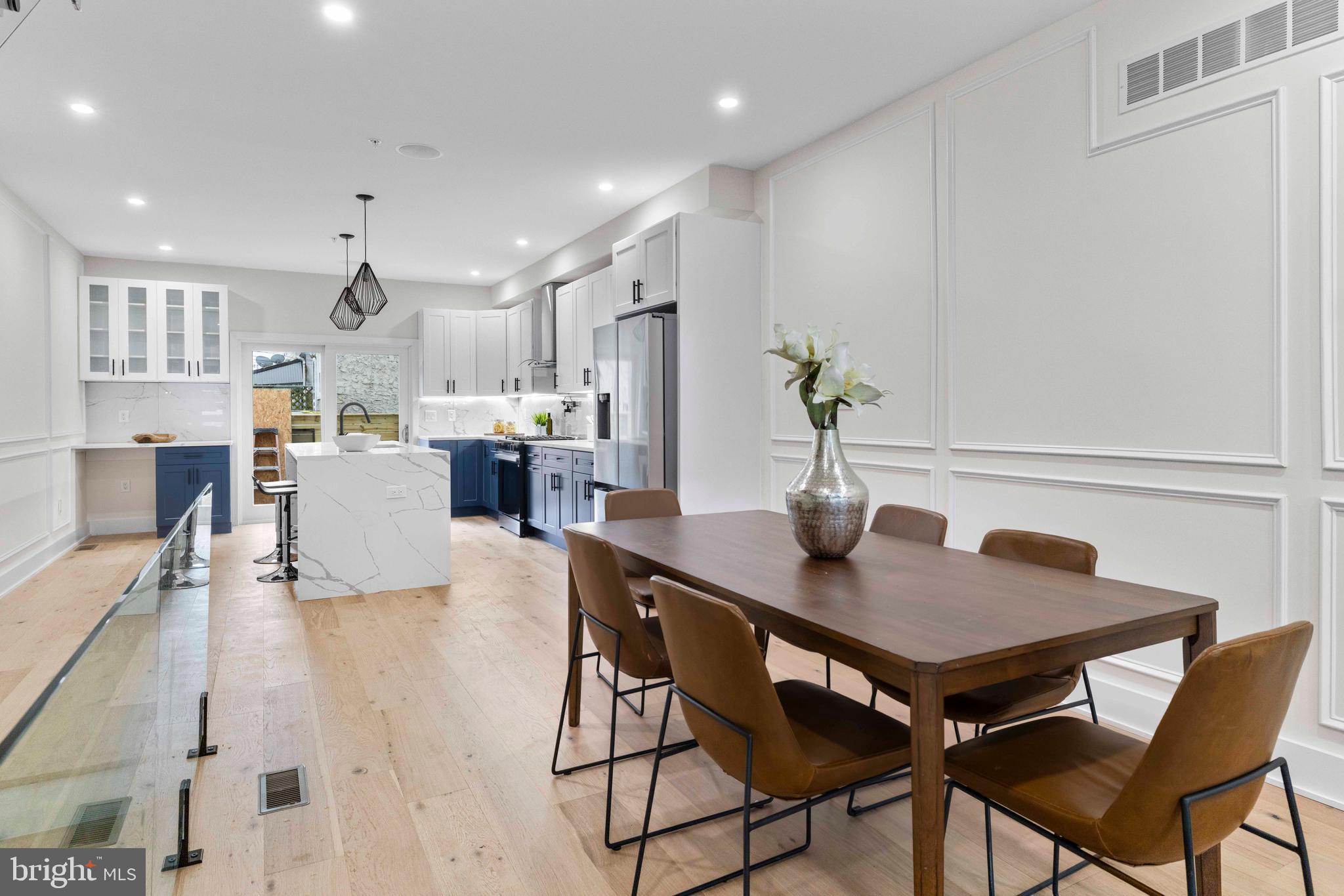 WHITMAN - Residential