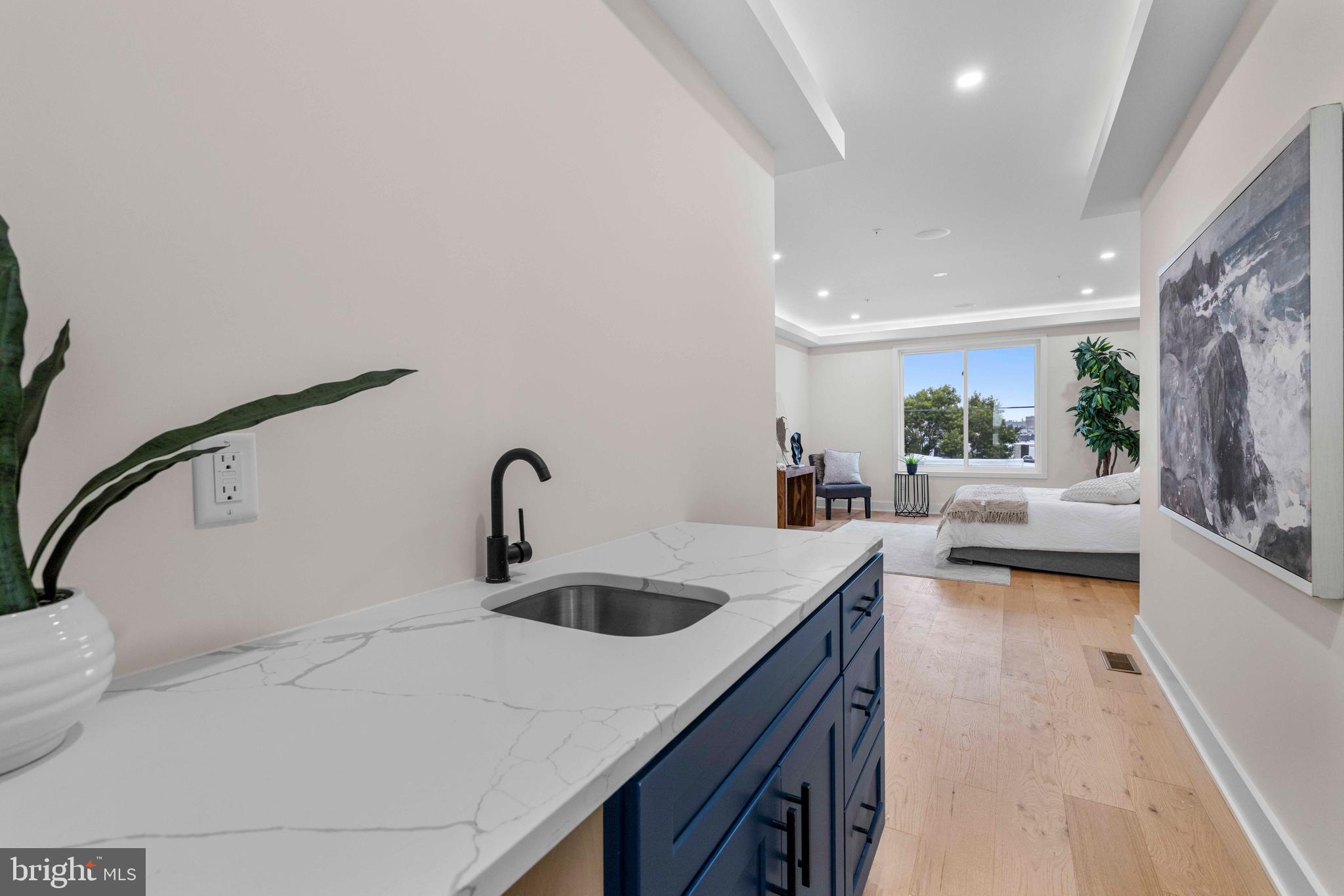 WHITMAN - Residential