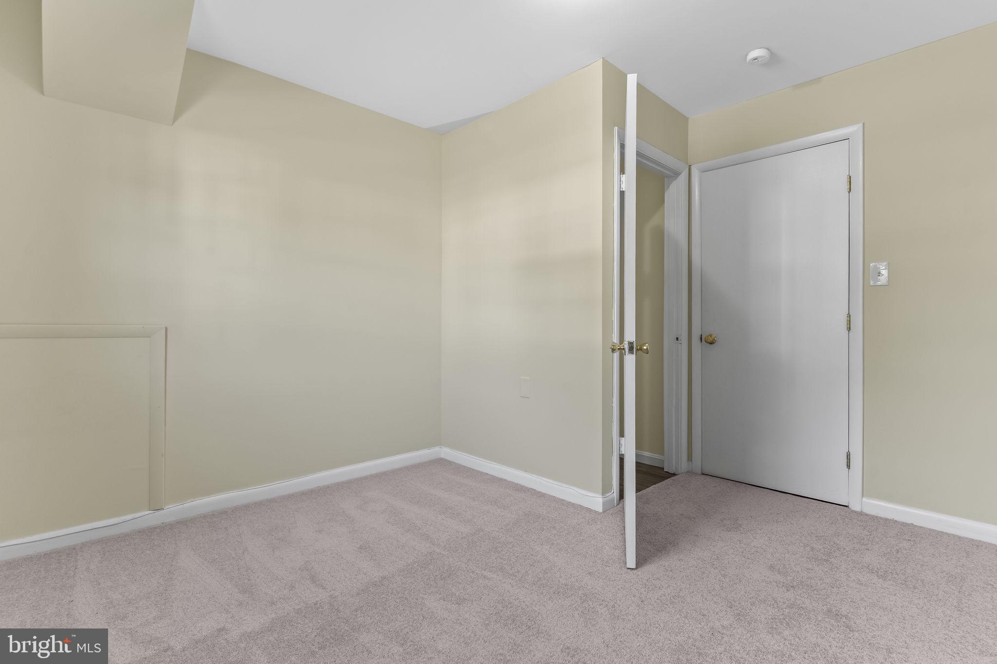 BEN FRANKLIN PARK - Residential Lease