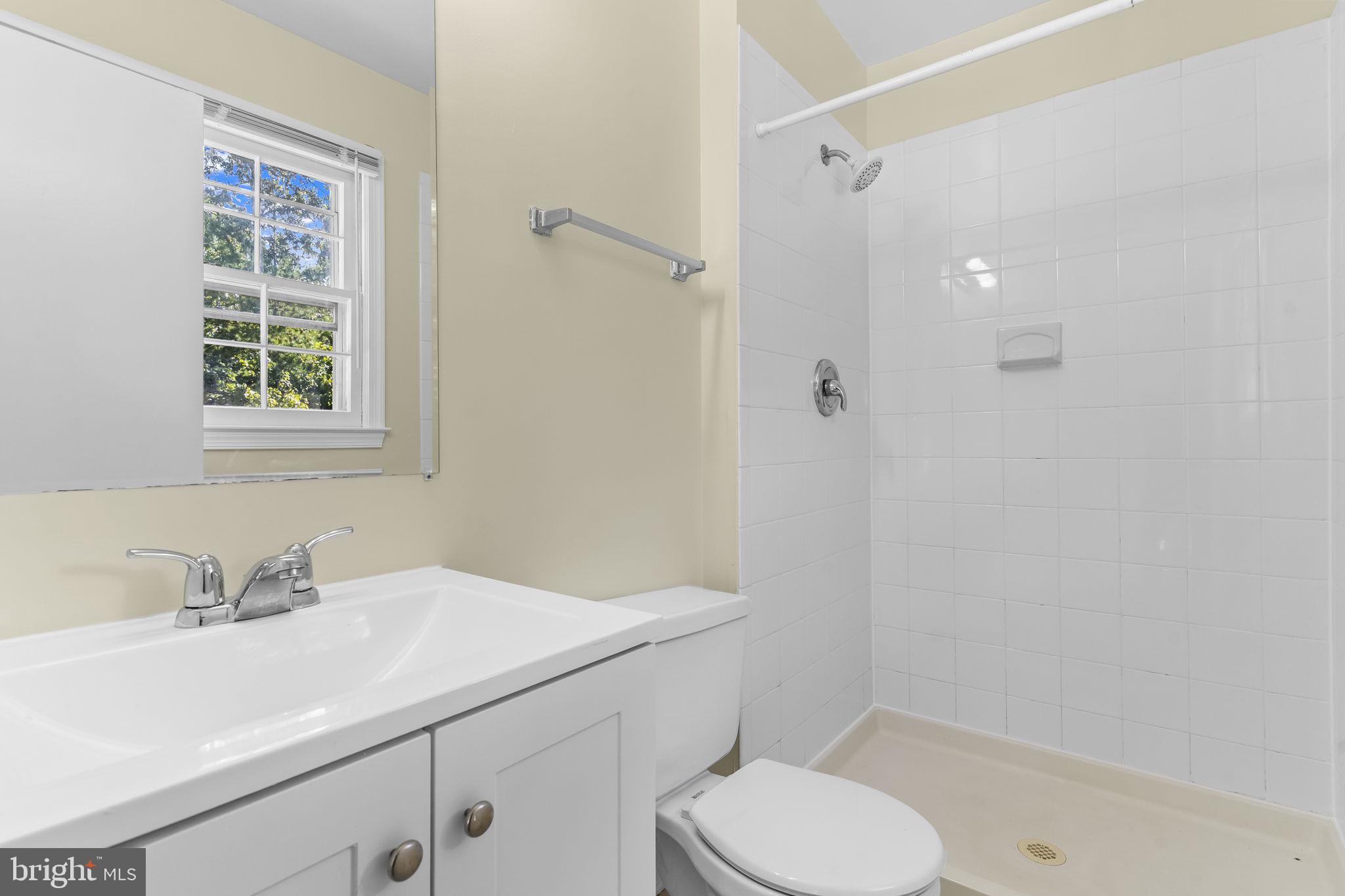 BEN FRANKLIN PARK - Residential Lease