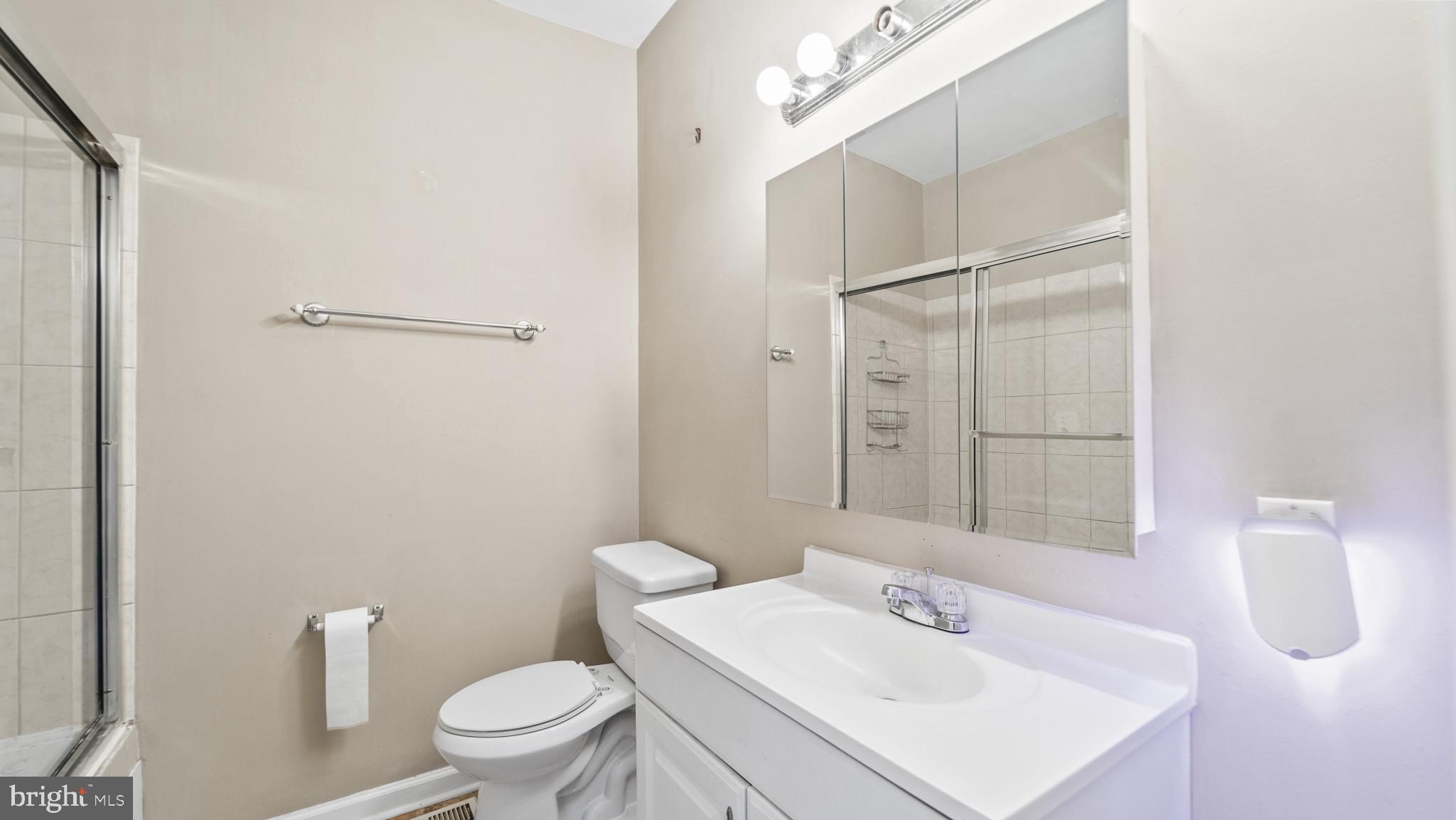 HIGHLAND - Residential Lease