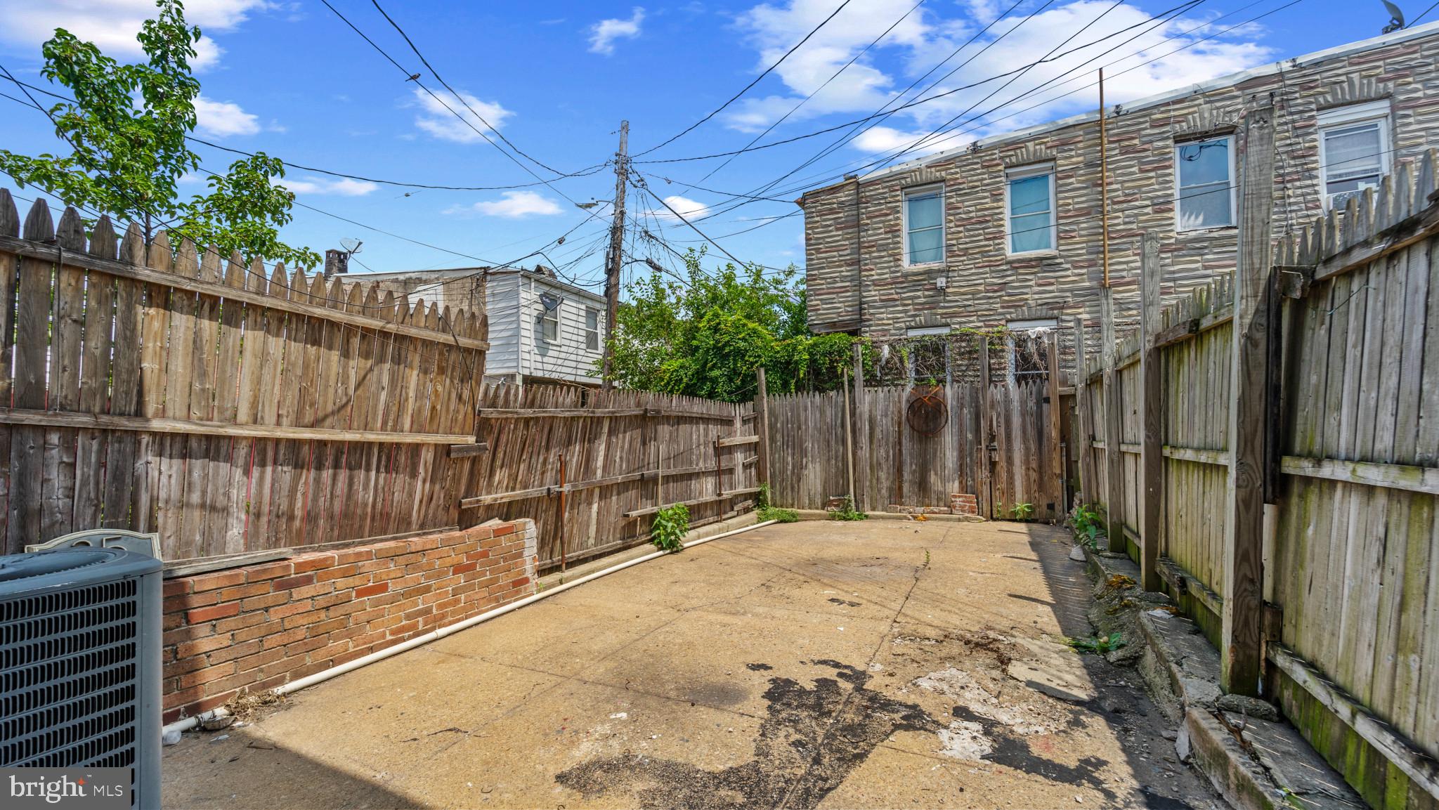 HIGHLAND - Residential Lease