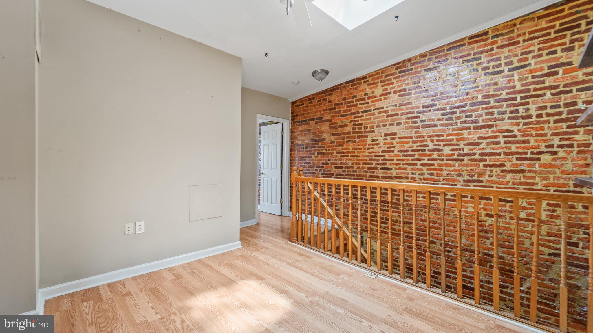 HIGHLAND - Residential Lease