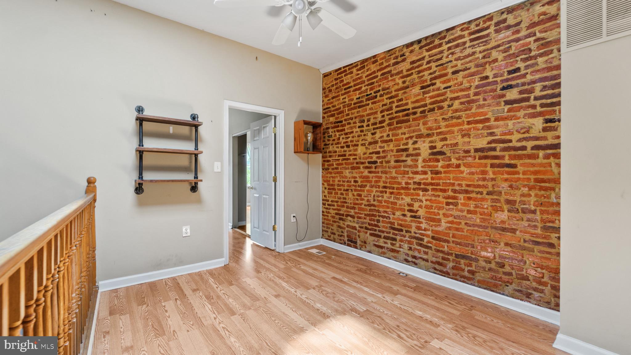 HIGHLAND - Residential Lease