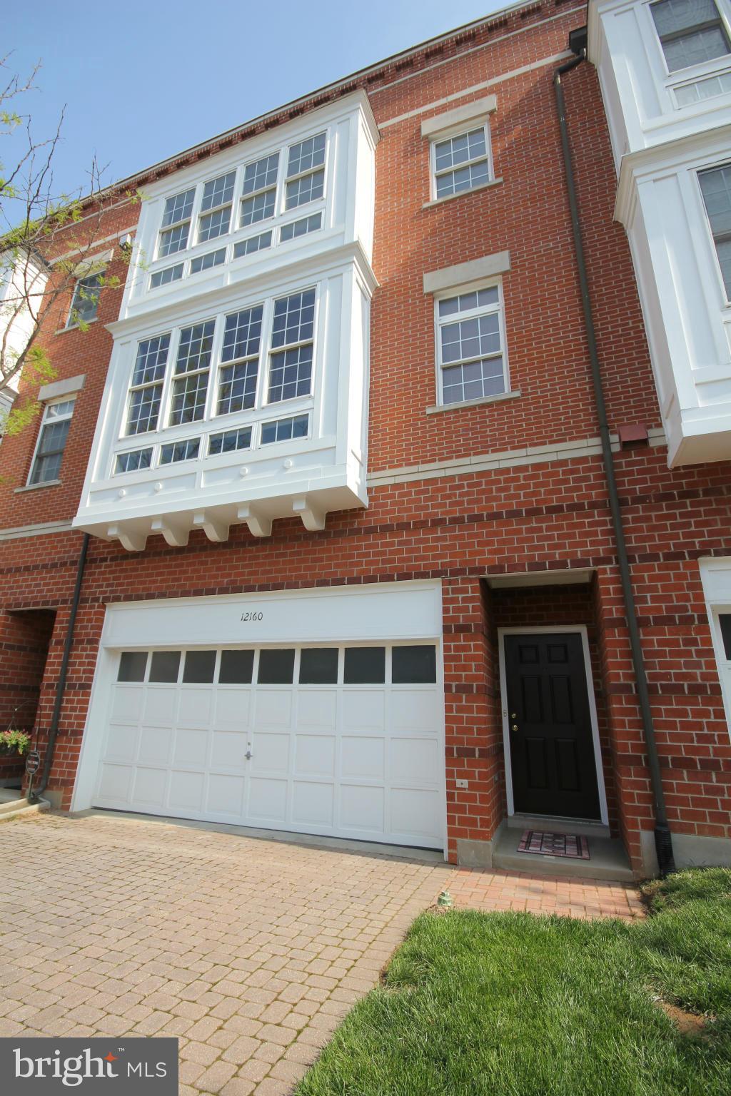 RESTON - Residential