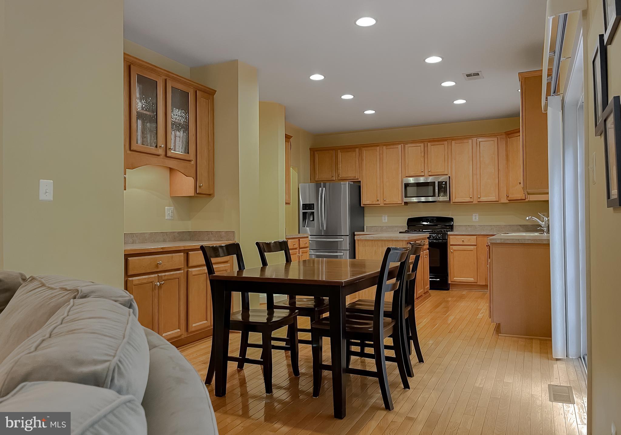 DAHLIA PARK OF WILDEWOOD - Residential