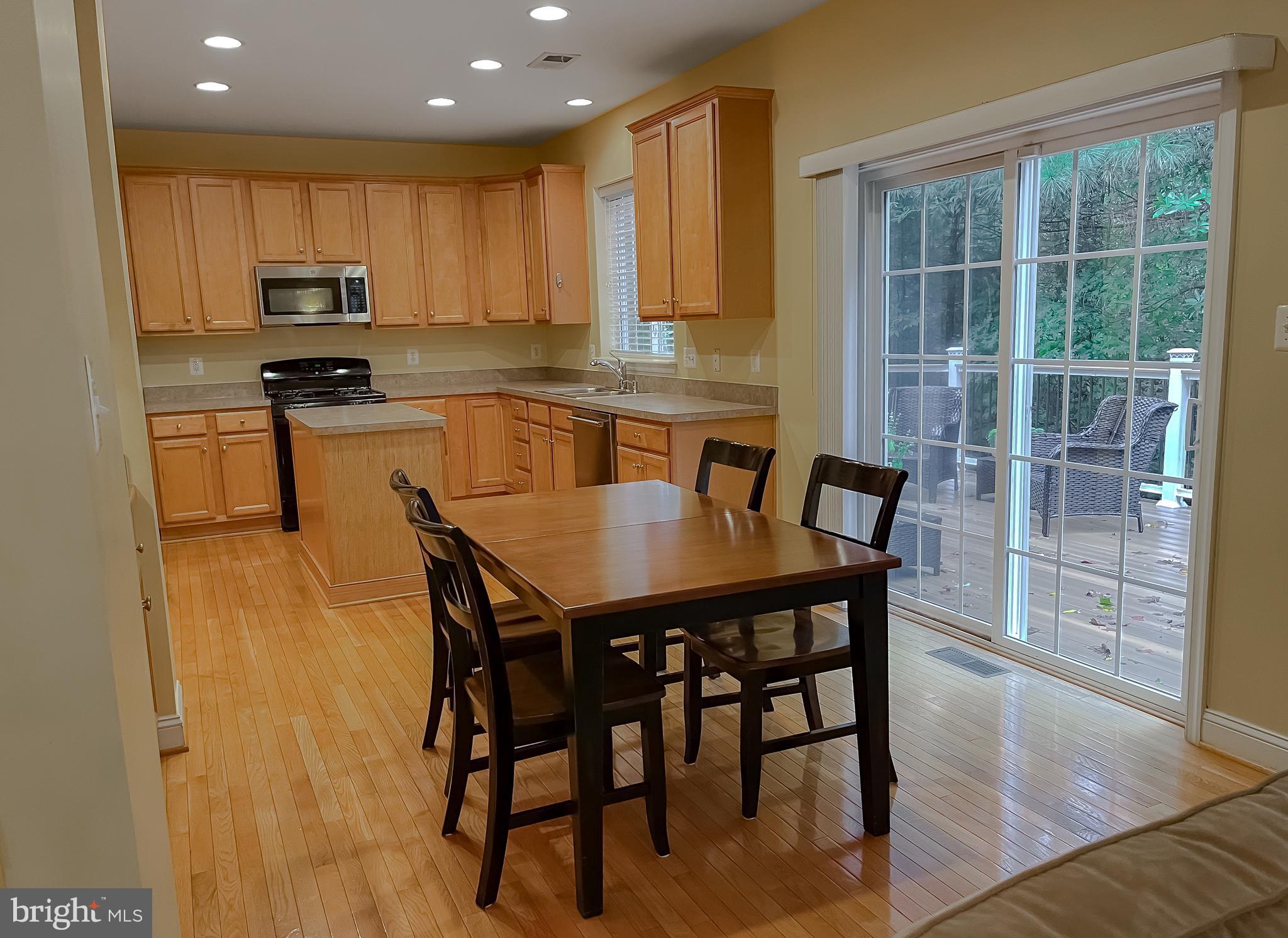 DAHLIA PARK OF WILDEWOOD - Residential